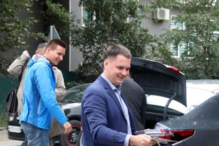 На Сахалине кандидата в губернаторы от КПРФ лишают баннеров