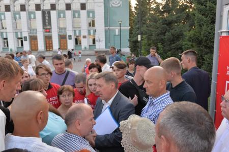 Выборы мэра Новосибирска-2019: Анатолий Локоть встретился с жителями Заельцовского района
