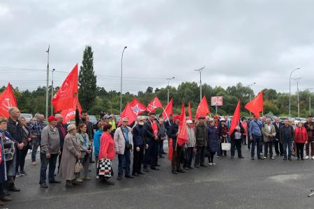 Ни одного голоса Единой России! Акция протеста марийских коммунистов