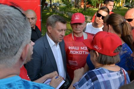 Новосибирск. Анатолий Локоть продолжает встречаться с избирателями