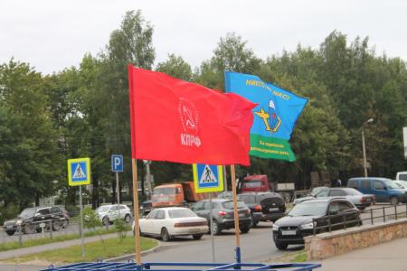 Память о подвигах. Коммунисты Пскова провели автопробег в день ВДВ