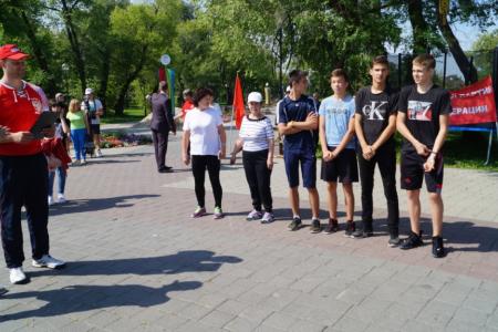 Коммунисты города Тюмени отметили "День физкультурника"