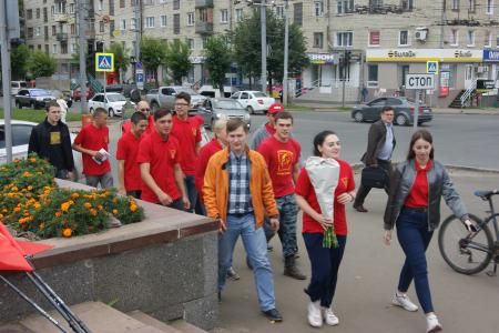 В Кирове прошла акция КПРФ за честные выборы 