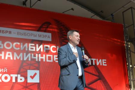 Новосибирск. Анатолий Локоть продолжает встречаться с избирателями