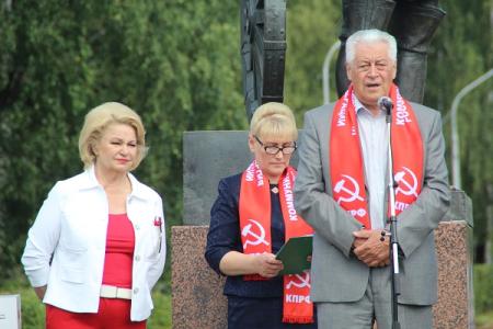 КПРФ провела в Великом Новгороде митинг «За честные выборы»