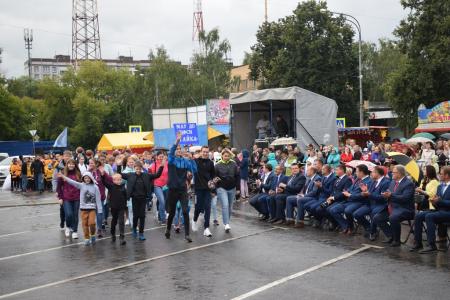 Московская область. Коммунисты приняли участие в праздничных мероприятиях в день города Озеры 