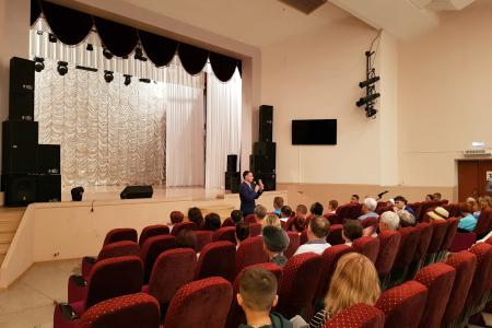 Сахалинская область. А.В. Корниенко встретился с избирателями города Холмска. 