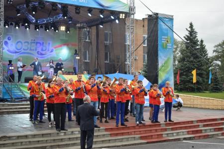 Московская область. Коммунисты приняли участие в праздничных мероприятиях в день города Озеры 