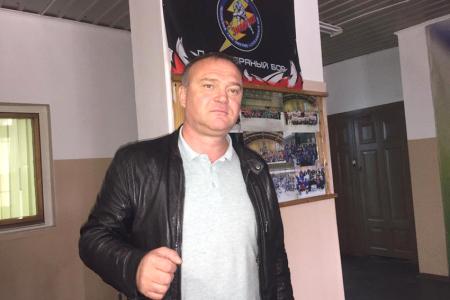 Якутские коммунисты борются за сохранение детско-юношеской спортивной школы хоккея