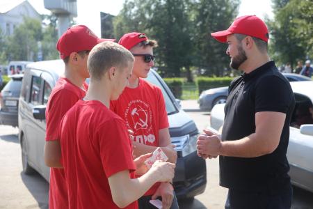 Тува, Кызыл: Красные в городе!