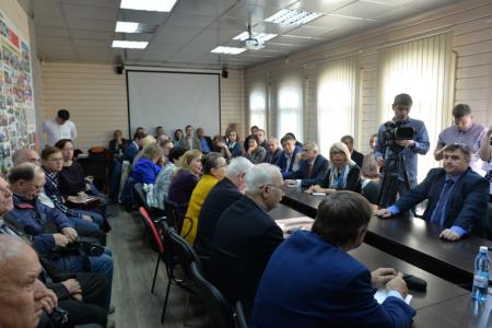 Юрий Афонин провел встречу с партактивом КПРФ в Новосибирске