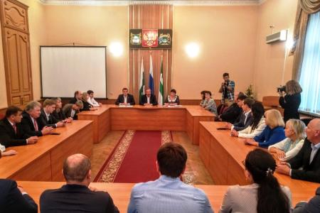 Курган. Коммунисты пришли в городскую Думу, чтобы служить народу