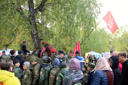 Военно-исторический фестиваль «Челябинские герои» прошёл при поддержке КПРФ