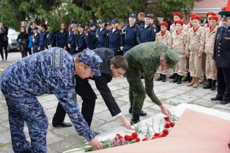 «Делайте жизнь с товарища Дзержинского!». Акцмя памяти рыцаря революции прошла в Кургане