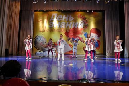 Г.А. Зюганов принял участие в торжественных мероприятиях, посвященных Дню Знаний, в Совхозе имени Ленина