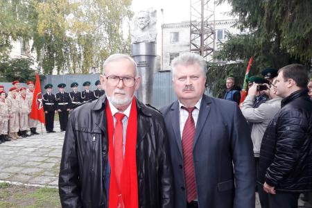 «Делайте жизнь с товарища Дзержинского!». Акцмя памяти рыцаря революции прошла в Кургане