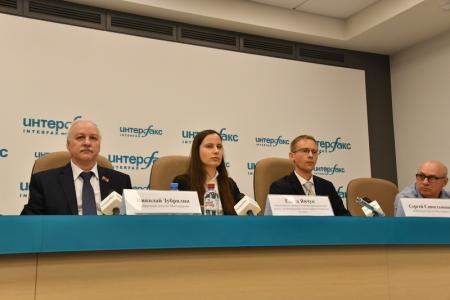 Нам исключительно важно показать пример созидательной работы!