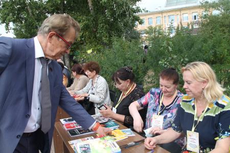 Владимир Поздняков принял участие в открытии литературного праздника «Забайкальская осень»