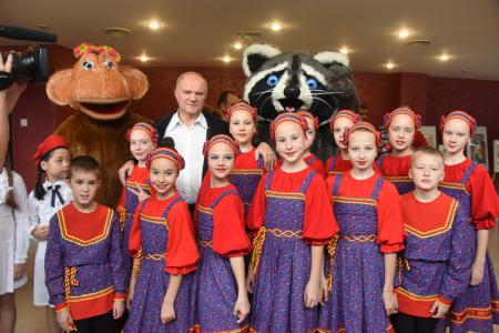 «Вы все здесь победители!» Г.А. Зюганов поздравил участников Всероссийского конкурса детского и юношеского творчества «Земля талантов»