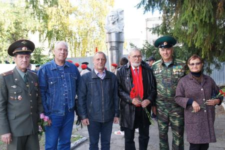 «Делайте жизнь с товарища Дзержинского!». Акцмя памяти рыцаря революции прошла в Кургане