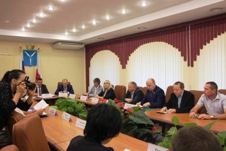 Саратовские коммунисты бьются за увеличение прожиточного минимума для пенсионеров
