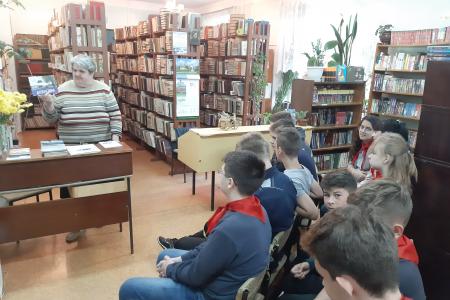 Ивановская область. Пионеры Кинешмы  ознакомились с новинками краеведческих изданий