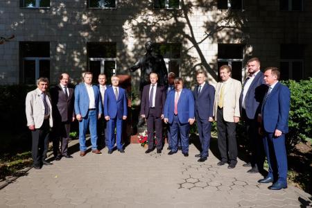 Казбек Тайсаев поздравил с началом учебного года студентов МАДИ