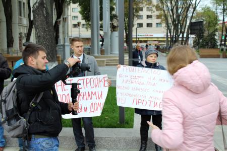 Воронеж. Лизюкова, 50 (а): жители и здравый смысл победили