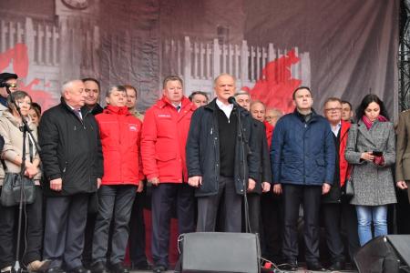 Г.А. Зюганов на митинге в Москве: Вечная память героям! Да здравствует Советская власть!