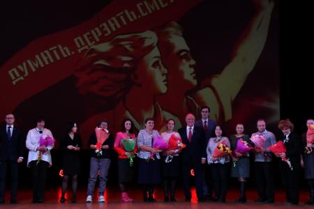 В Москве состоялся праздничный концерт, посвященный 101-й годовщине Ленинского Комсомола