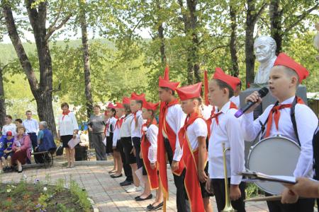 Республика Якутия. Депутаты КПРФ отчитываются о своей работе