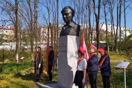 Приморский край. Во Владивостоке почтили память героев-комсомольцев