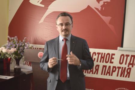 В Калининграде открыта партийная школа при обкоме КПРФ. Первую лекцию прочитал секретарь ЦК КПРФ Михаил Костриков