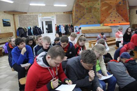 В Иркутской области открылся первый совместный слет пионеров и комсомольцев