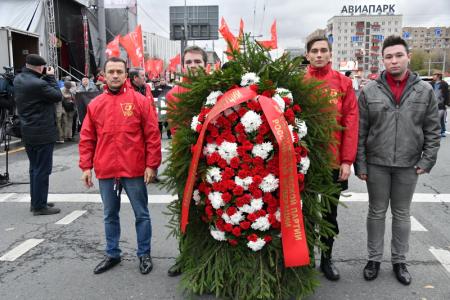 Г.А. Зюганов на митинге в Москве: Вечная память героям! Да здравствует Советская власть!