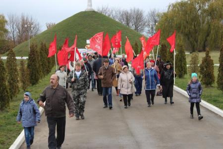 В городе Ефремове Тульской области проведен комсомольский автопробег