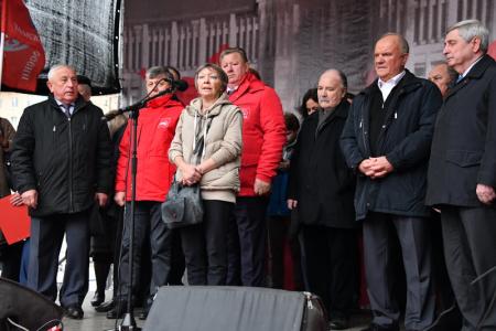 Г.А. Зюганов на митинге в Москве: Вечная память героям! Да здравствует Советская власть!