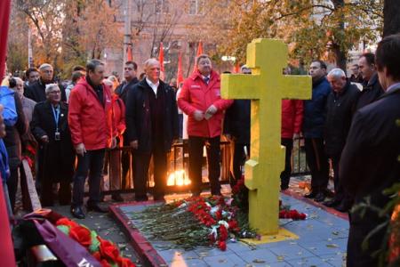 Г.А. Зюганов на митинге в Москве: Вечная память героям! Да здравствует Советская власть!
