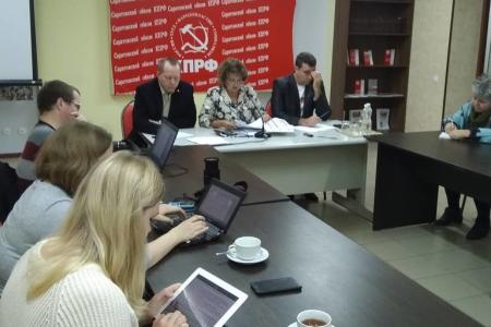 О.Н. Алимова: «Деньги есть, но все складываются в кубышку — отсюда и проблемы»