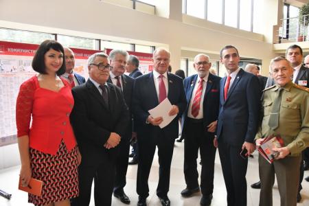 В Подмосковье открылся IX (октябрьский) Пленум ЦК КПРФ