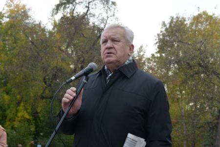 «Черный октябрь»: Новосибирцы почтили память защитников Советской власти