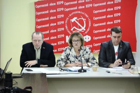 О.Н. Алимова: «Деньги есть, но все складываются в кубышку — отсюда и проблемы»