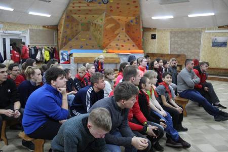 В Иркутской области открылся первый совместный слет пионеров и комсомольцев