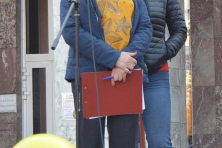 Алтайский край. КПРФ провела митинг против закрытия единственного родильного дома в Новоалтайске
