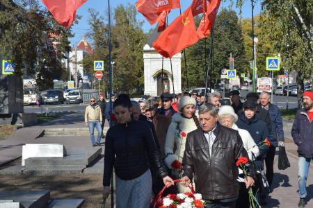 «Не забудем! Не простим!». Коммунисты Барнаула и Рубцовска провели акции памяти 