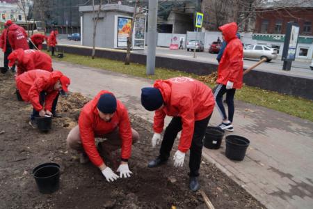 В Нижнем Новгороде КПРФ провела акцию «Сад жизни - сад бессмертного полка»