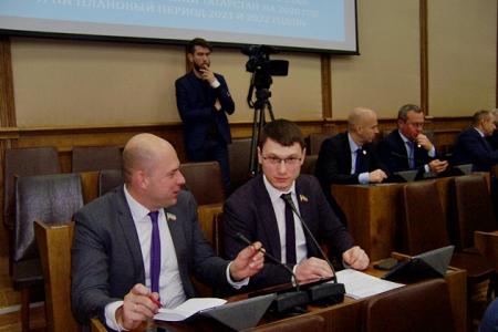 Коммунисты в Госсовете Татарстана приняли участие  в парламентских слушаниях по бюджету