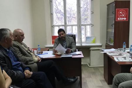 В новой общественной приёмной депутата Госдумы А.А. Ющенко в Уфе прошла первая встреча с жителями