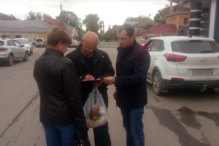 "Единоросса Шубчинского - сторожем в музей!". Веневские коммунисты активизировали борьбу против сноса памятника Ленину