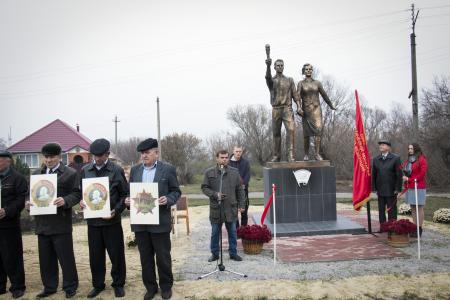 Белгородская область. Состоялось открытие памятника комсомольцам